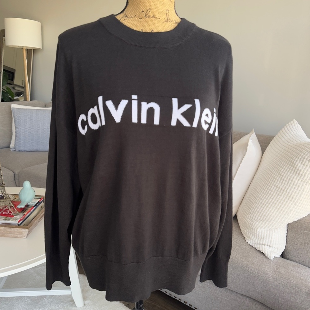 Calvin Klein Black Crewneck Sweater for Men - Picture 2 of 11